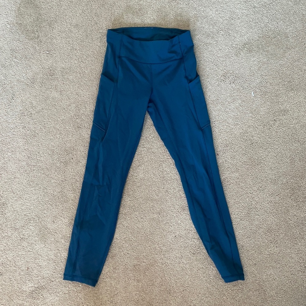 Fast and free lululemon leggings